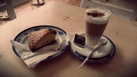  - ------------------------------