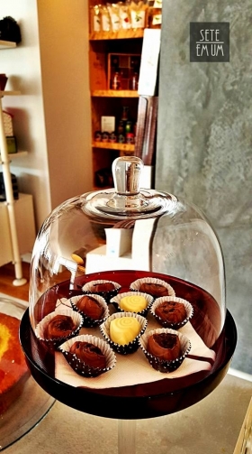  - ------------------------------